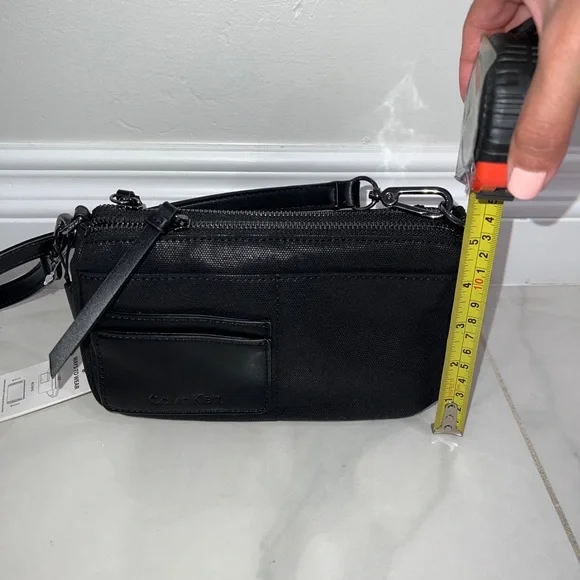 Calvin Klein Crossbody Bag - Picture 3 of 7